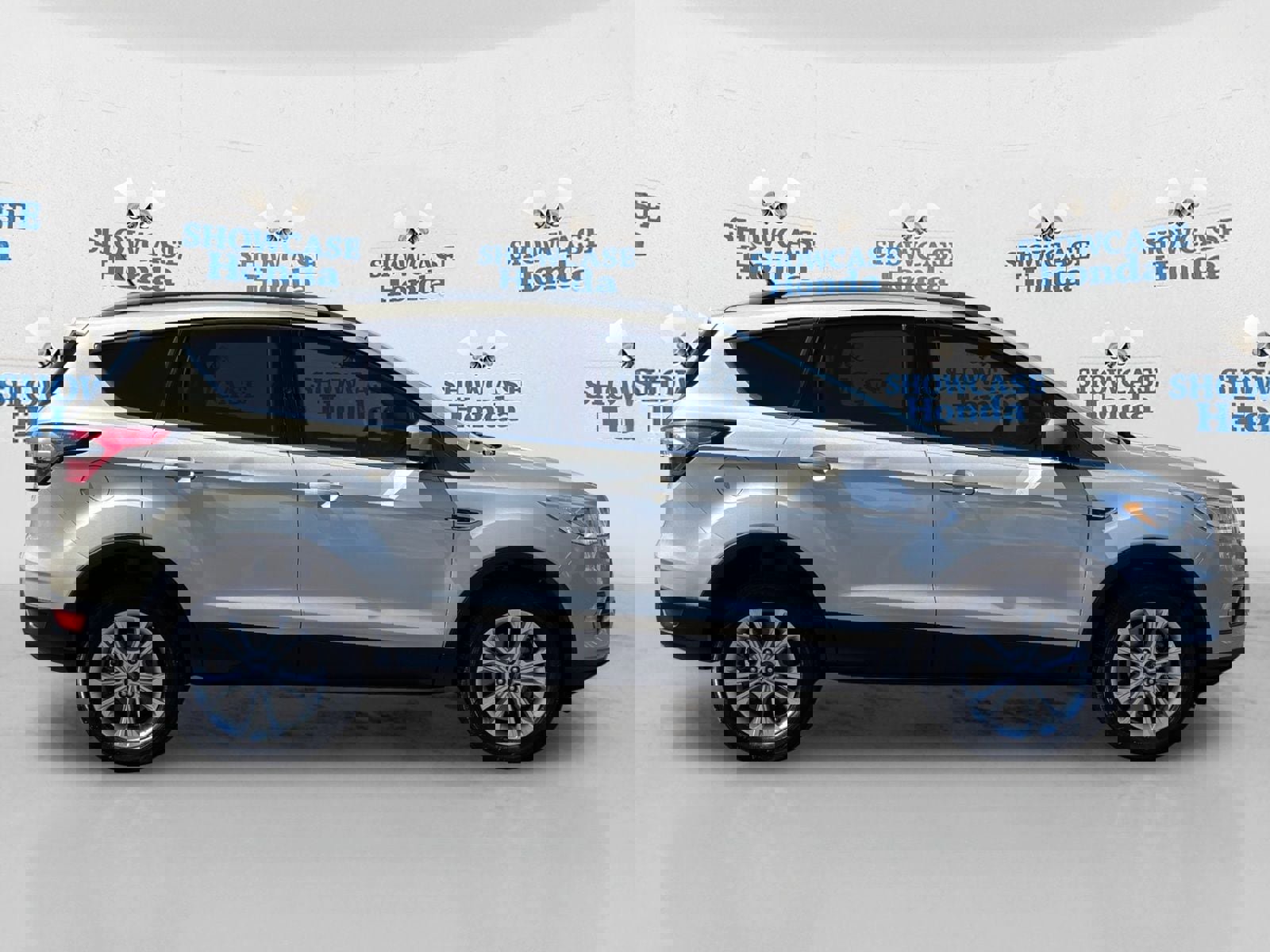 Used 2018 Ford Escape SEL image 9