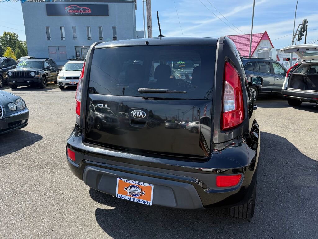 Used 2013 Kia Soul + image 5