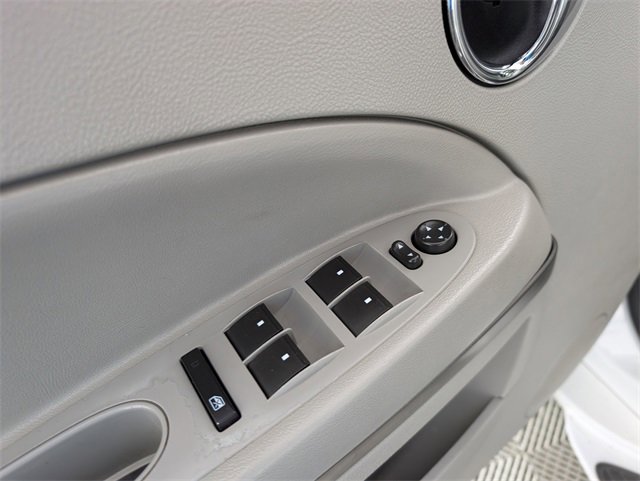 Used 2009 Chevrolet HHR LT w/ LT Preferred Equipment Group image 16