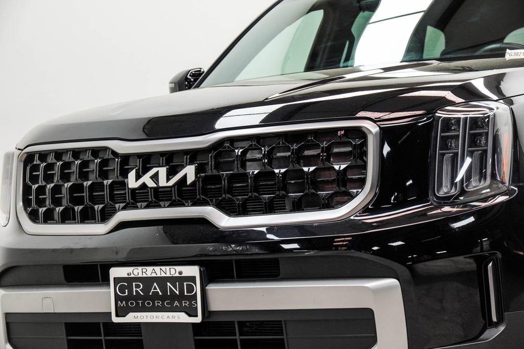 Used 2023 Kia Telluride EX X-Line image 2