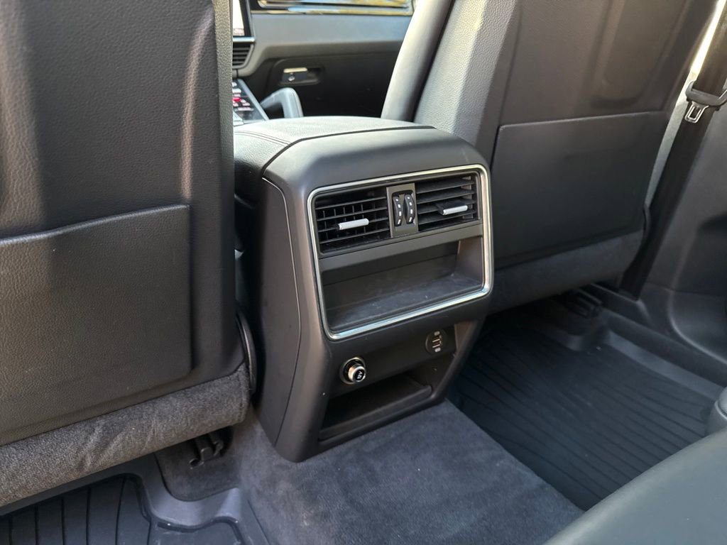 Used 2019 Porsche Cayenne E-Hybrid image 21