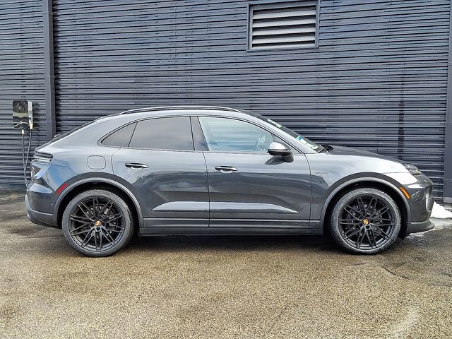 New 2026 Porsche Macan 4 Electric AWD/4WD image 8