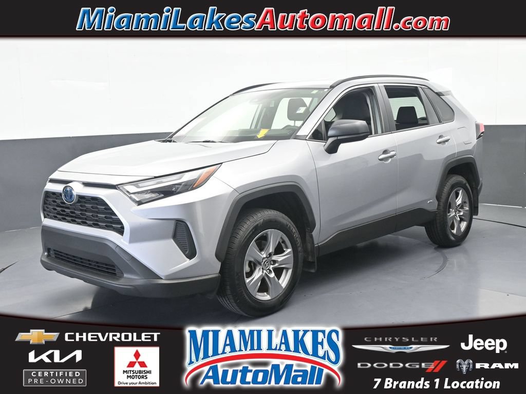 Used 2024 Toyota RAV4 LE AWD/4WD image 1