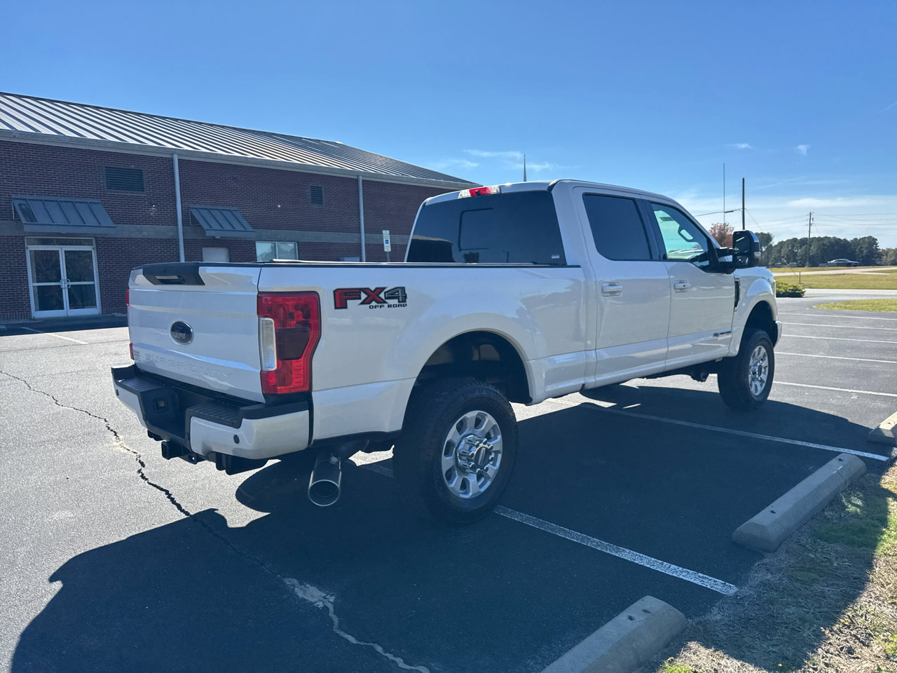 Used 2019 Ford F250 Lariat w/ Lariat Ultimate Package image 5