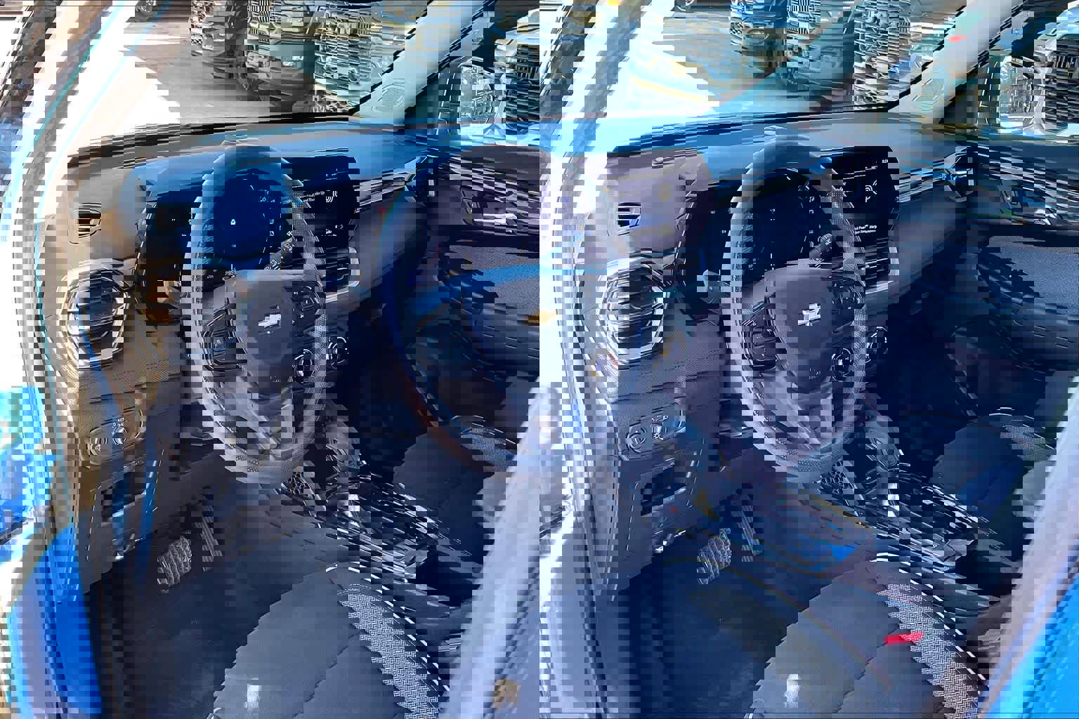 Used 2024 Chevrolet TrailBlazer LS w/ LS Convenience Package image 15