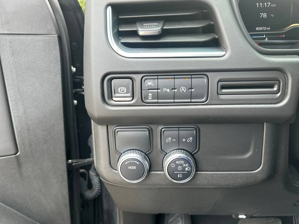 Used 2024 GMC Yukon SLT RWD image 25