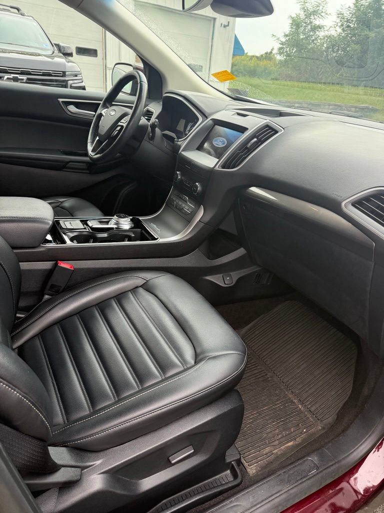 Used 2020 Ford Edge SEL w/ Convenience Package FWD image 21