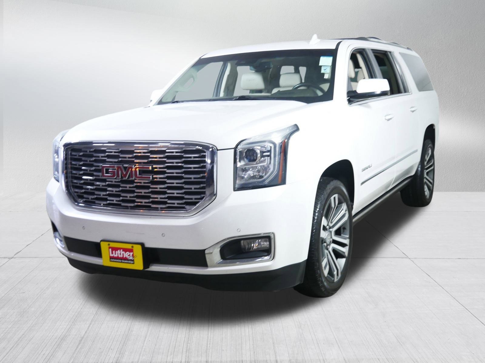 Used 2019 GMC Yukon XL Denali w/ Denali Ultimate Package image 3