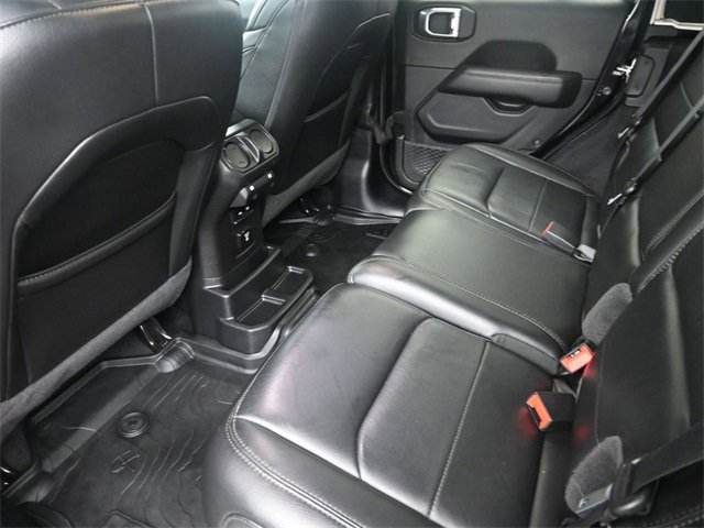 Used 2020 Jeep Wrangler Unlimited Sahara image 21