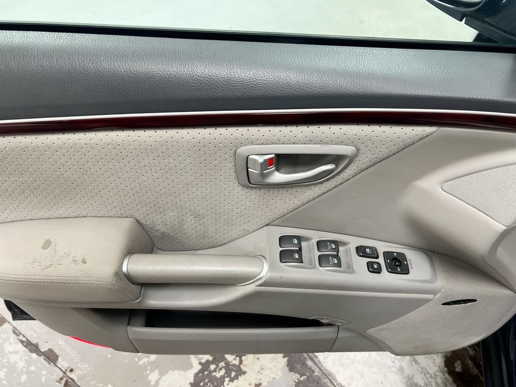 Used 2007 Hyundai Azera SE FWD image 20