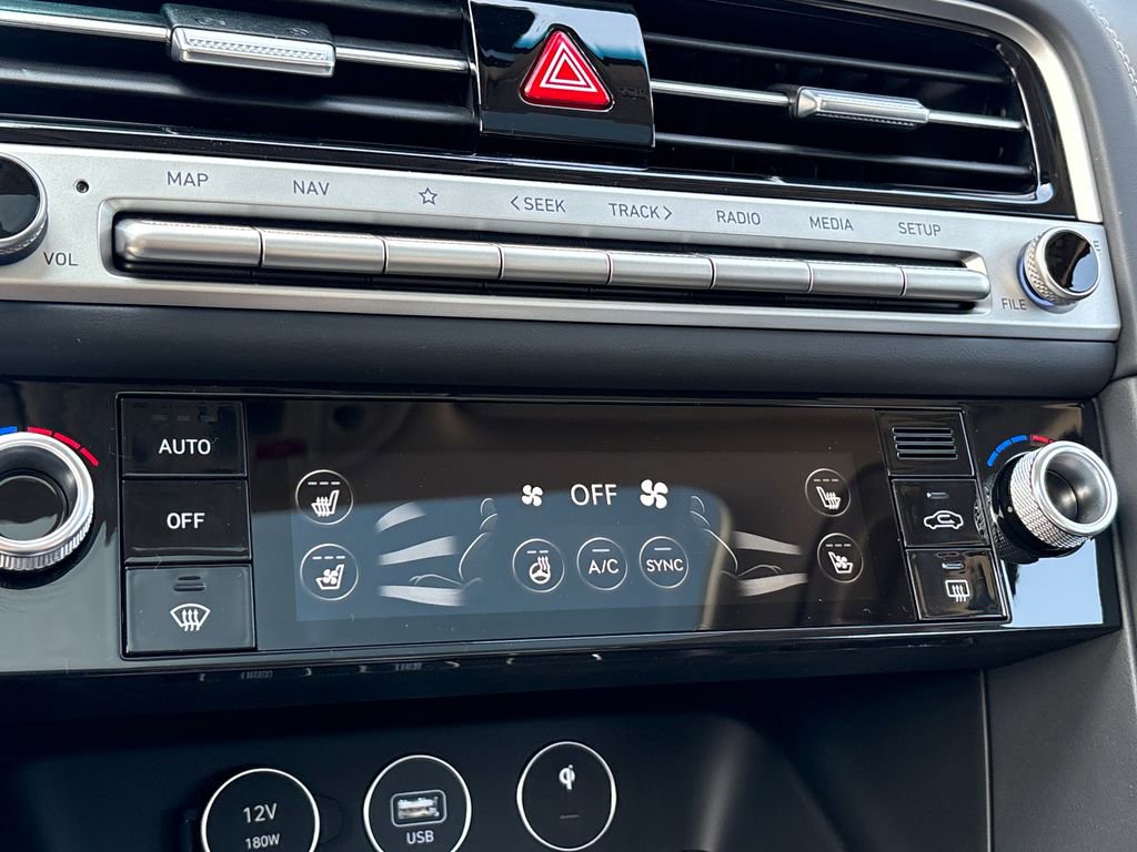 New 2026 Genesis G70 2.5T Prestige image 18