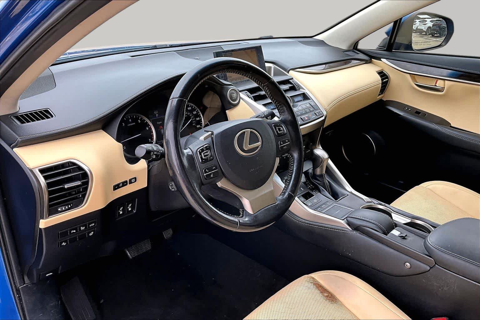 Used 2016 Lexus NX 200t FWD w/ Luxury Package image 18