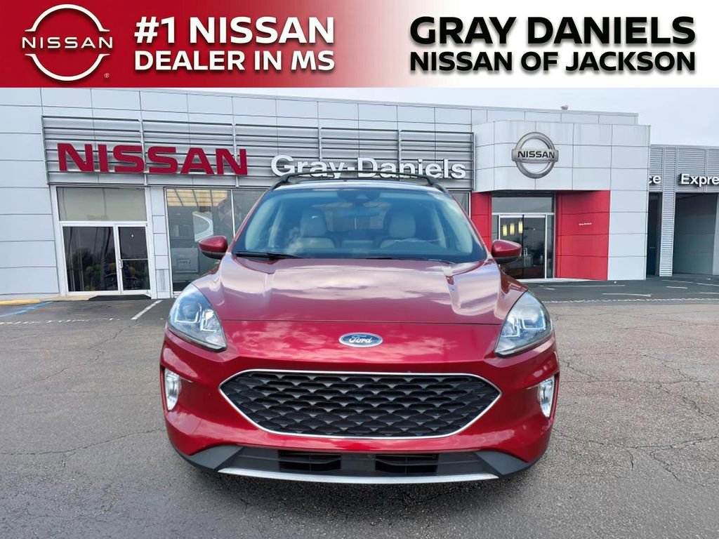 Used 2020 Ford Escape SEL video 2