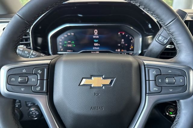 Used 2025 Chevrolet Silverado 2500 LT w/ Convenience Package image 36