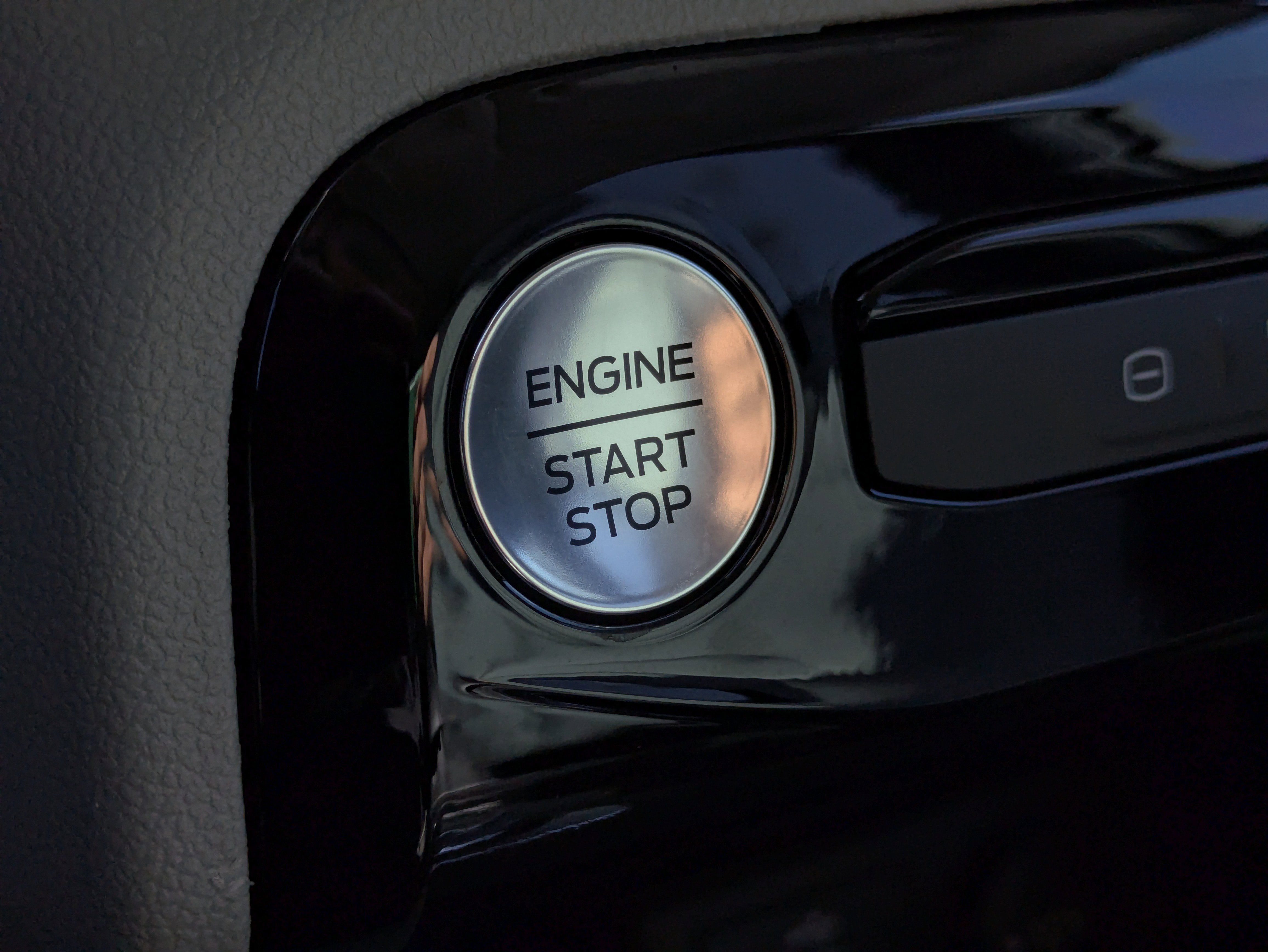 New 2025 Ford Escape SE image 35