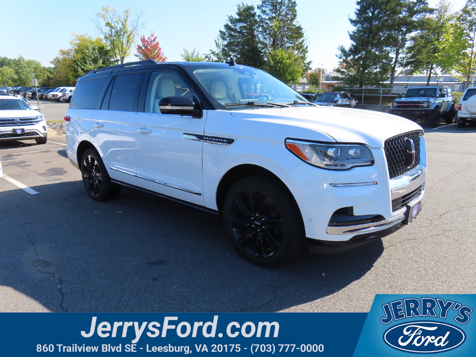 Used 2023 Lincoln Navigator Black Label AWD/4WD image 1