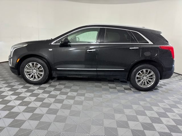 Used 2017 Cadillac XT5 Luxury AWD/4WD image 9