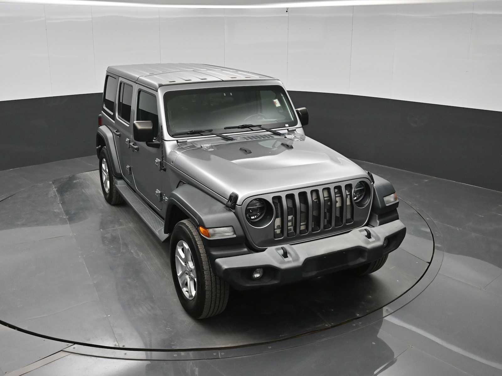Used 2018 Jeep Wrangler Unlimited Sport S AWD/4WD image 24