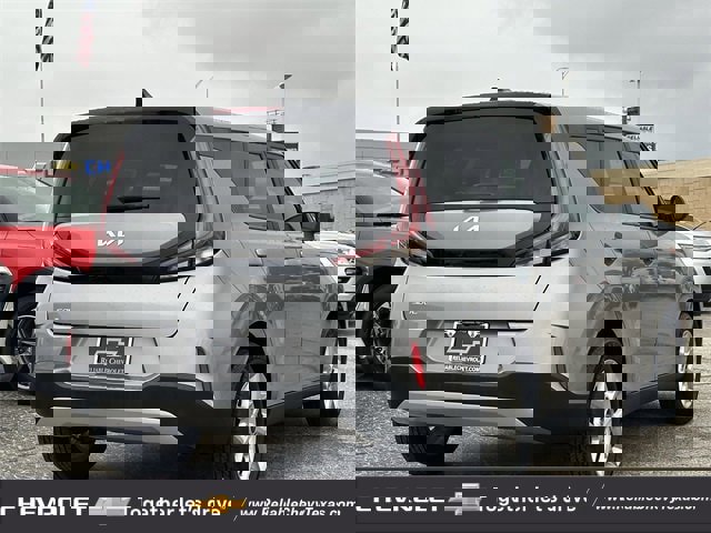 Used 2023 Kia Soul LX w/ Option Group 015 image 4