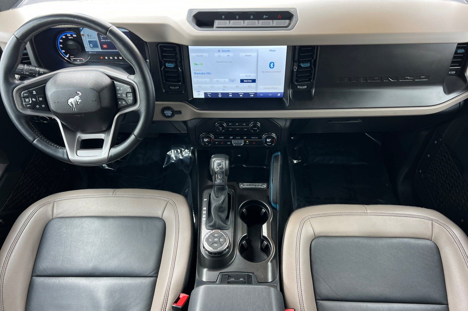 Used 2023 Ford Bronco Wildtrak image 16