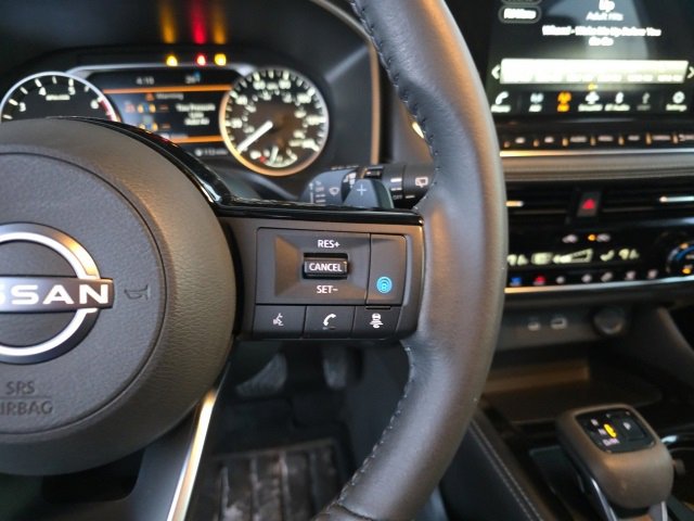 Used 2023 Nissan Rogue SL w/ SL Premium Package image 28