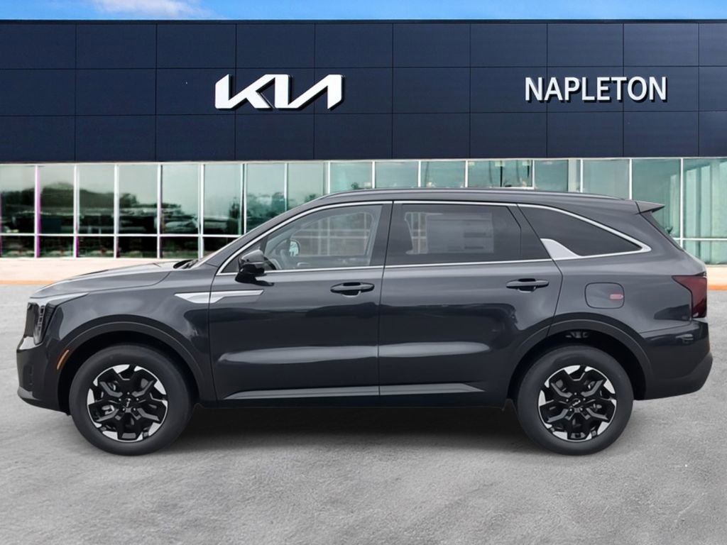 Certified 2025 Kia Sorento S image 4