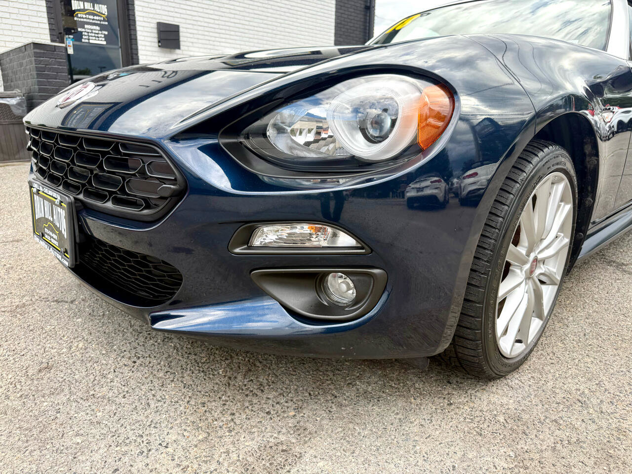 Used 2018 FIAT 124 Spider Lusso w/ Convenience Group image 9