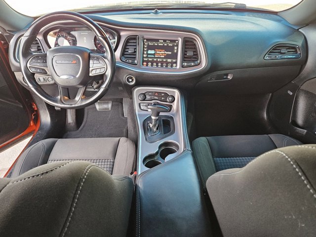 Used 2020 Dodge Challenger SXT w/ Driver Convenience Group image 18