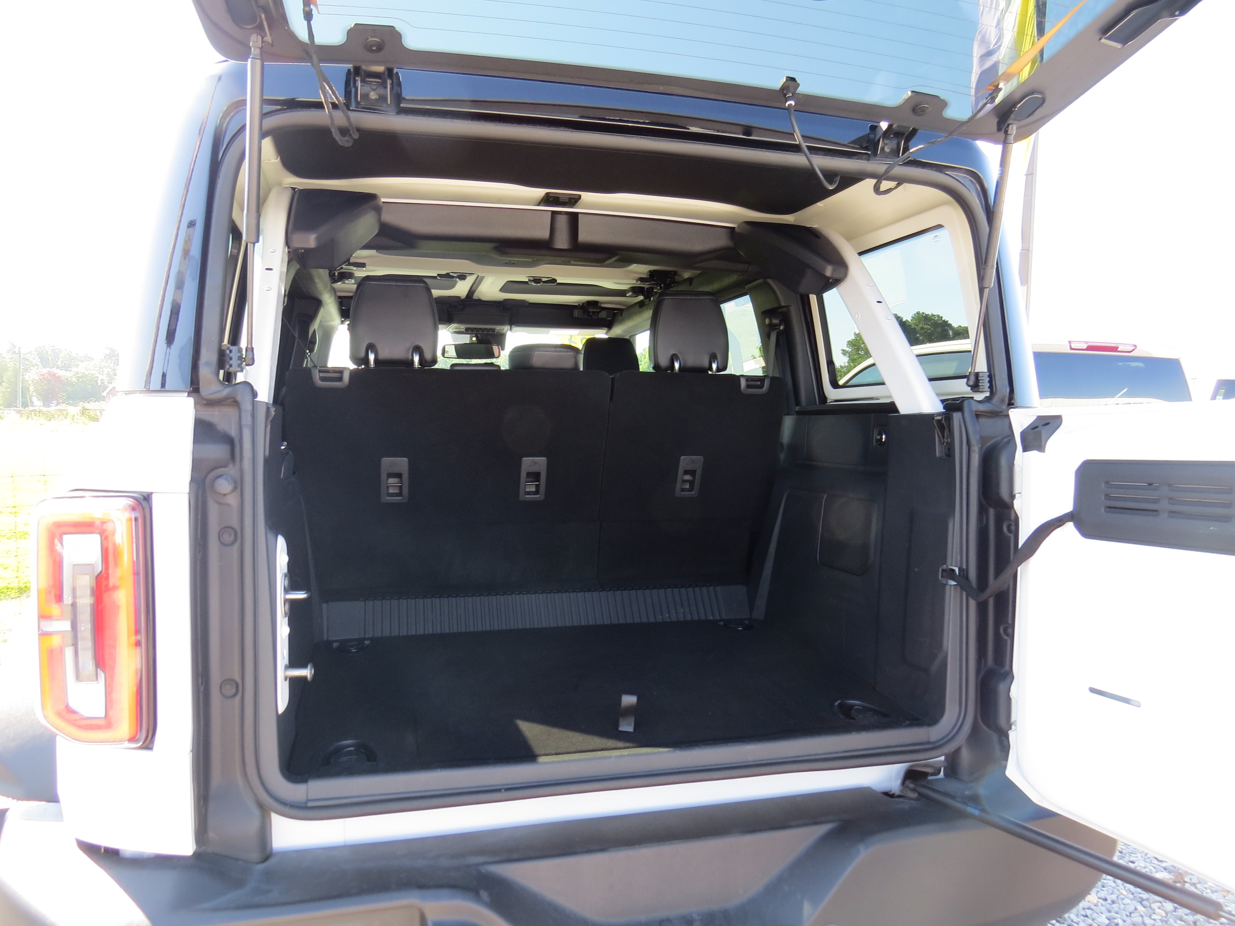 Used 2024 Ford Bronco Wildtrak AWD/4WD image 16