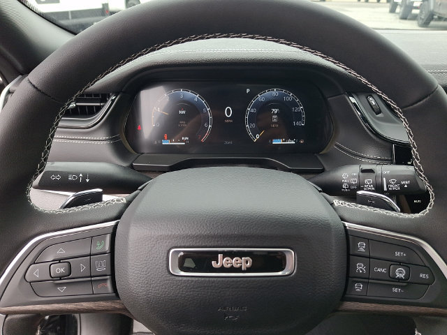 New 2026 Jeep Grand Cherokee Altitude AWD/4WD image 15