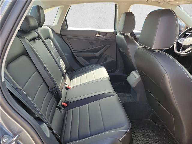 Used 2023 Volkswagen Jetta SE FWD image 13