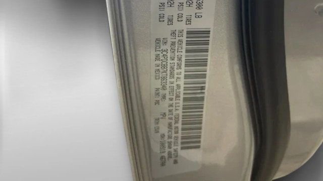 Used 2019 Dodge Journey SE image 19