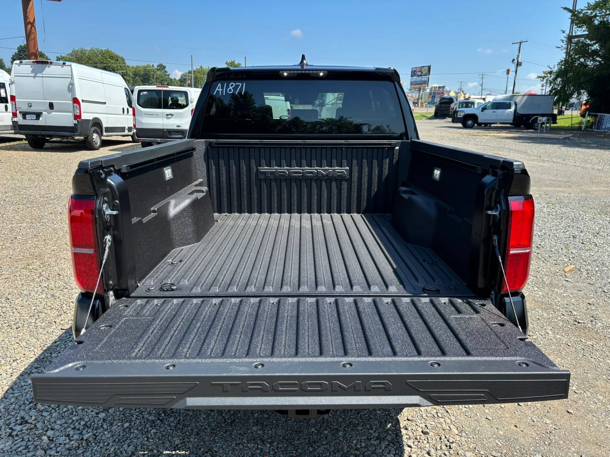 Used 2026 Toyota Tacoma TRD Off-Road AWD/4WD image 15