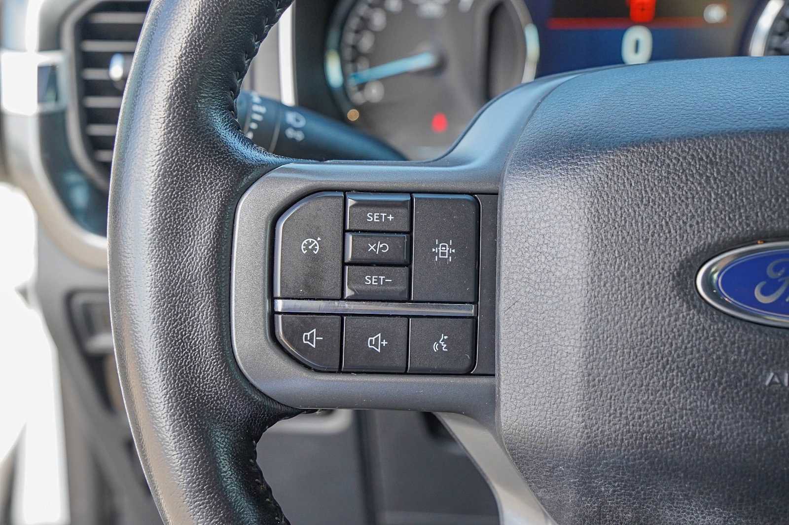 Used 2022 Ford F150 XLT w/ Equipment Group 302A High image 13