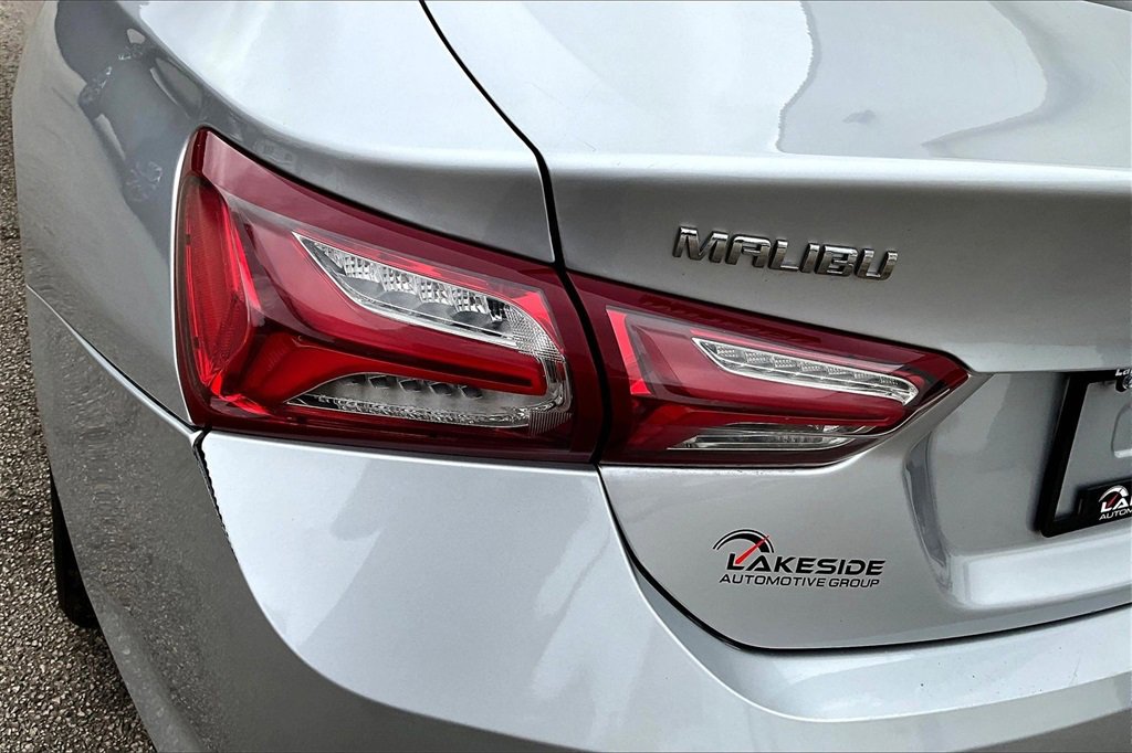 Used 2020 Chevrolet Malibu LT image 23