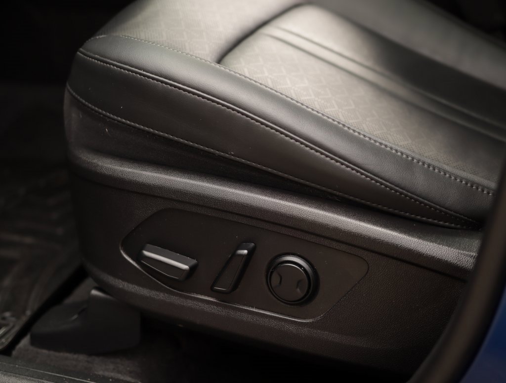 Used 2023 Kia Sorento S w/ Panoramic Sunroof Package image 24