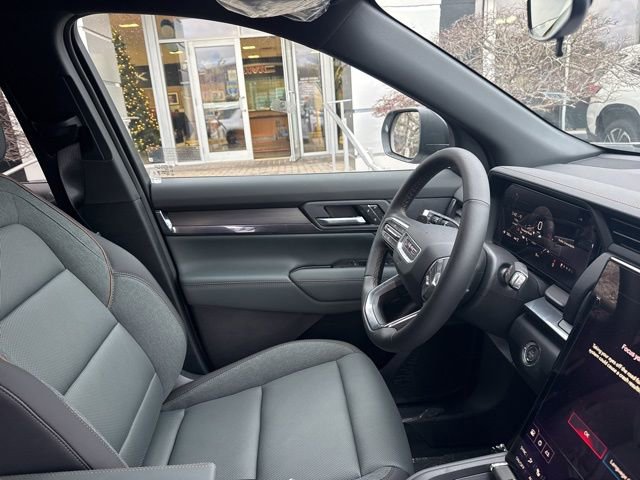 New 2026 GMC Terrain AT4 w/ Convenience Package III image 31