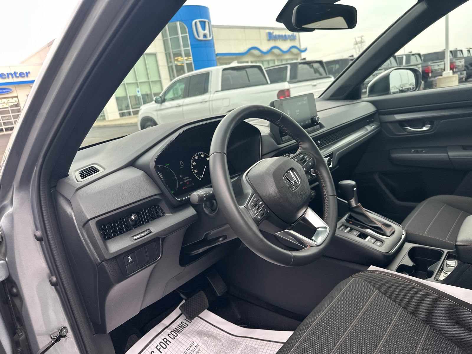 Used 2024 Honda CR-V Sport image 14
