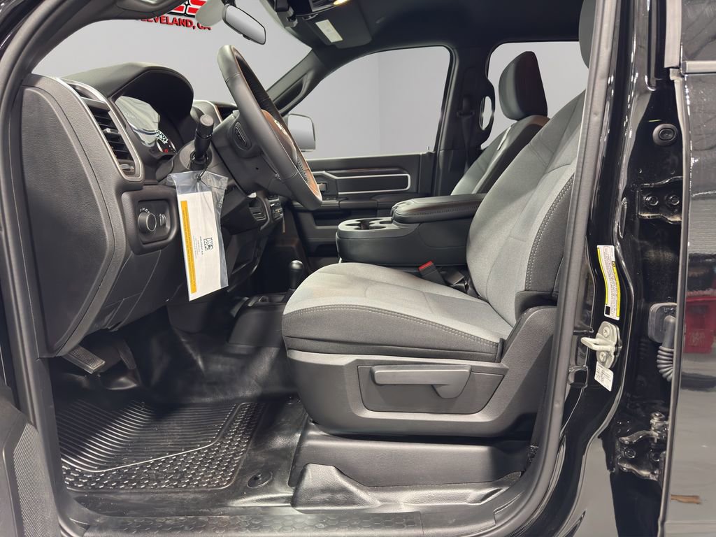 Used 2024 RAM 4500 SLT w/ Quick Order Package 2YG SLT image 3