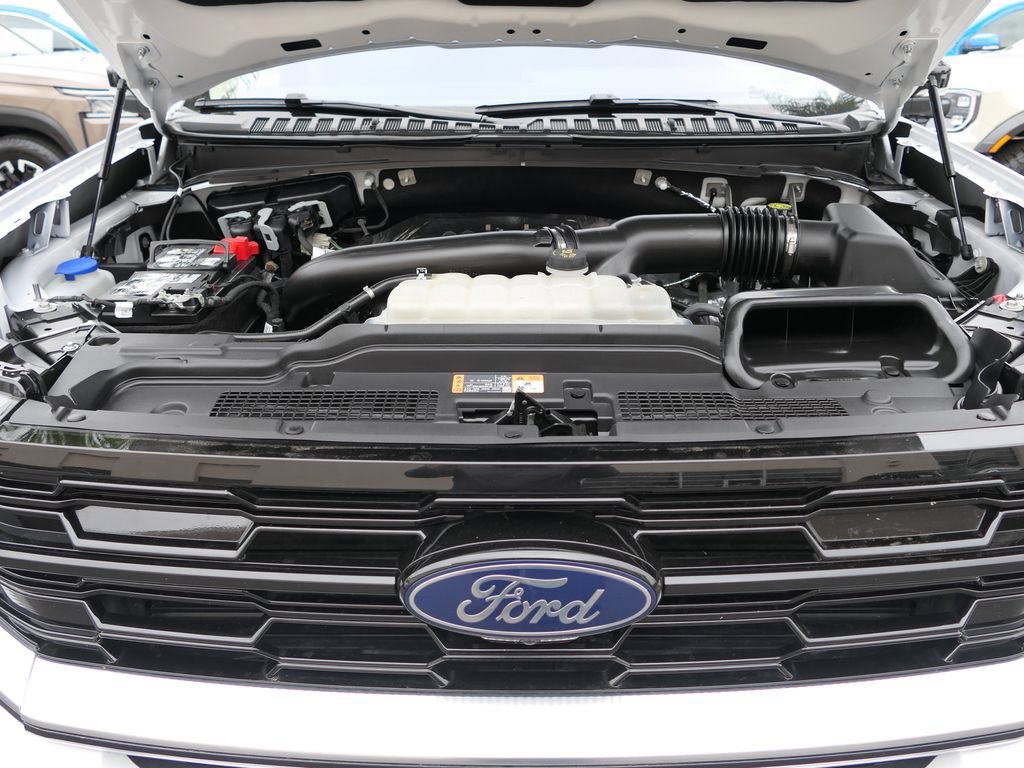 Used 2025 Ford Expedition Max Platinum AWD/4WD image 30
