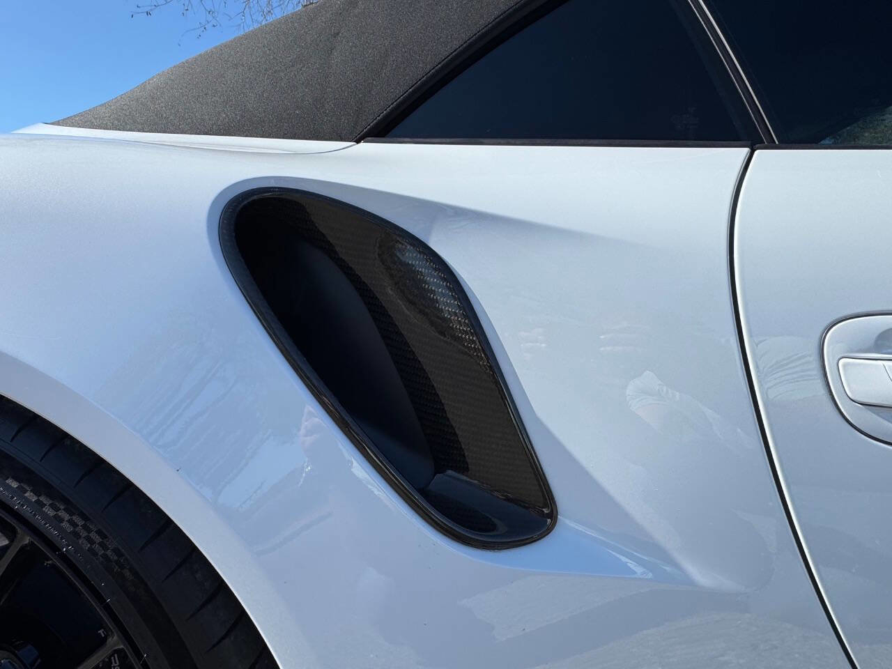 Used 2015 Porsche 911 Turbo S image 42