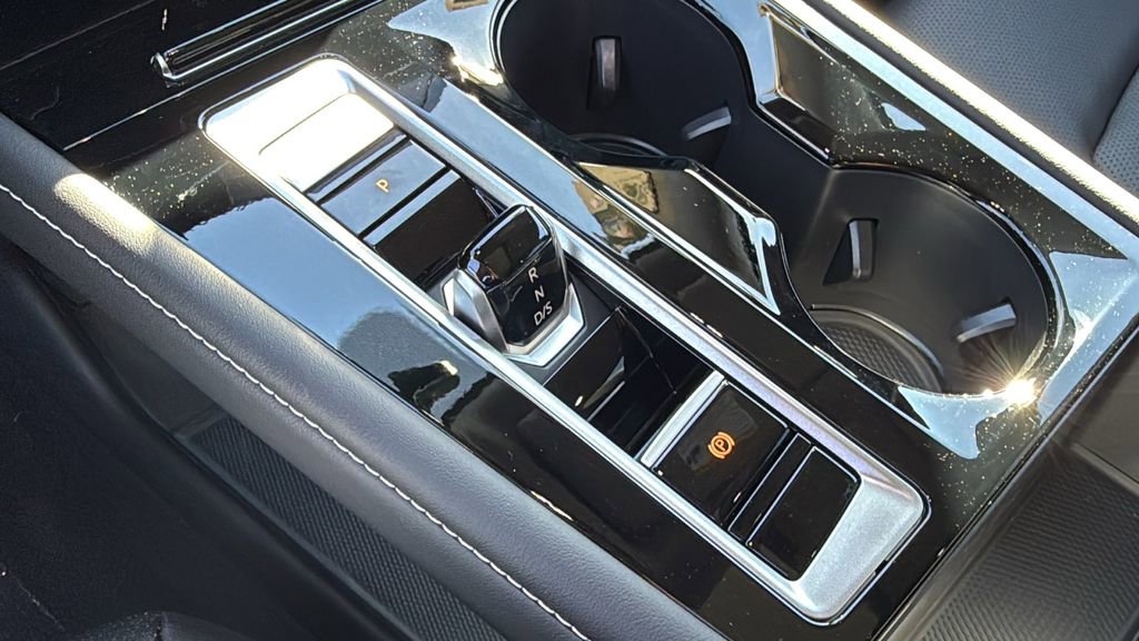 New 2026 Volkswagen Atlas SE FWD image 18