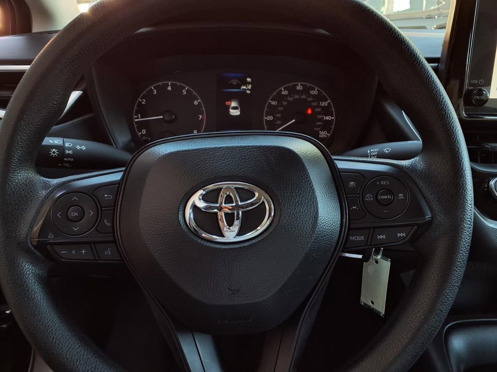 Certified 2025 Toyota Corolla LE image 12