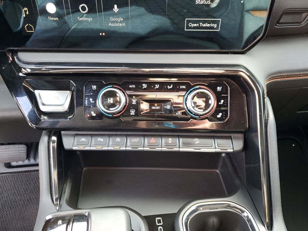 Used 2023 GMC Sierra 1500 AT4 w/ Technology Package image 40