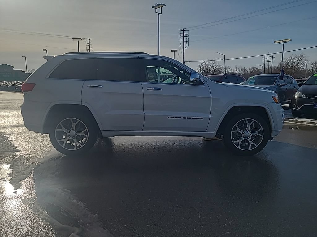 Used 2021 Jeep Grand Cherokee Overland AWD/4WD image 7