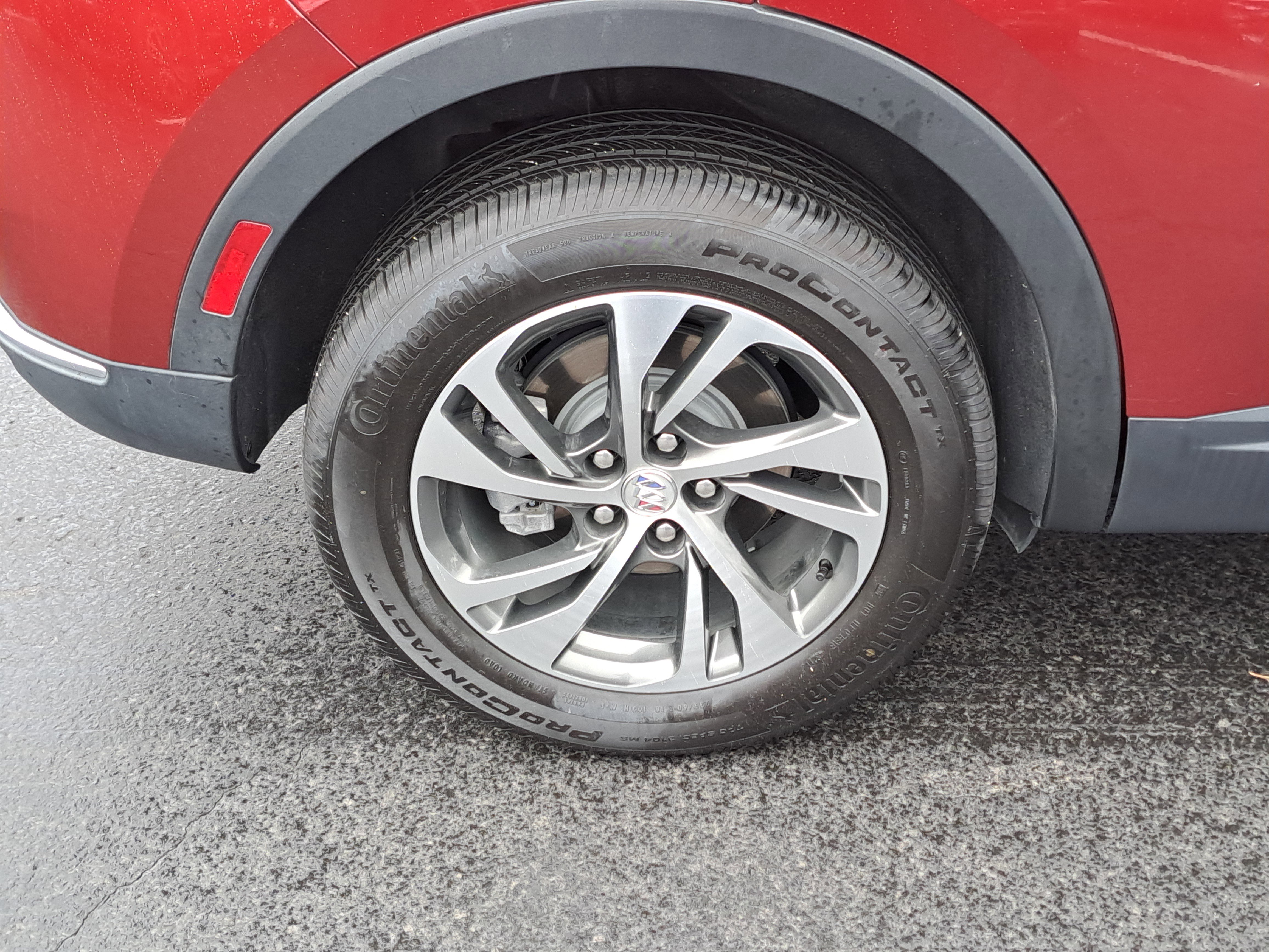 Used 2022 Buick Envision Essence w/ Technology Package I image 5