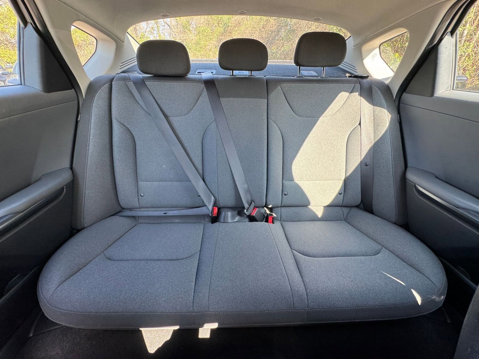 Used 2025 Kia K4 LXS image 35