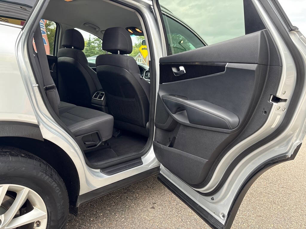 Used 2017 Kia Sorento AWD image 26