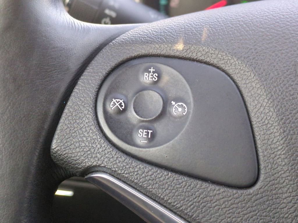 Used 2014 Chevrolet Impala LT w/ Convenience Package image 15