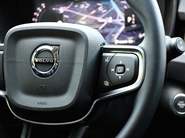 New 2026 Volvo XC40 B5 Plus w/ Protection Package Premier AWD/4WD image 20